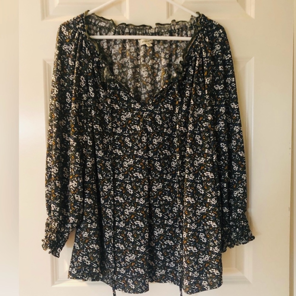 EUC Lightweight Fall flowered blouse